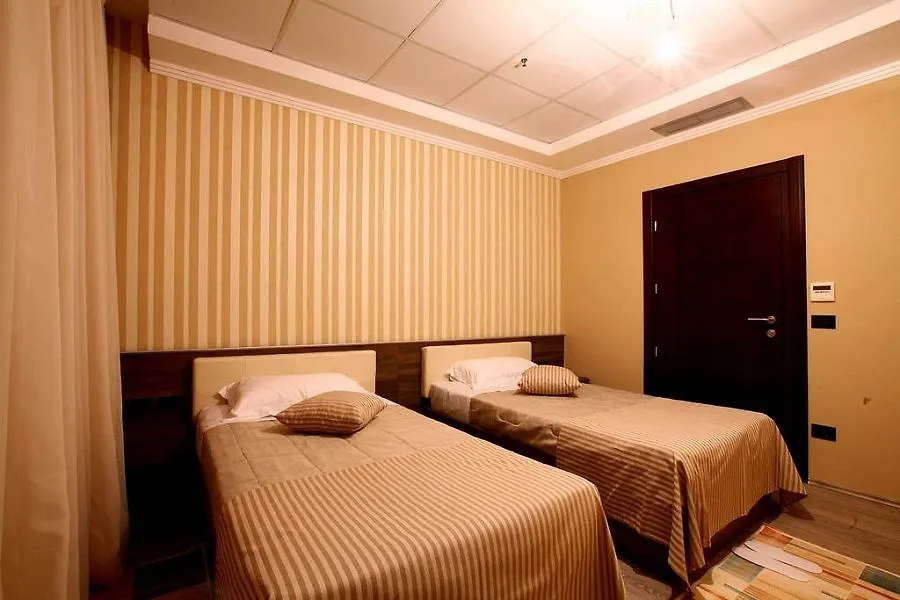 Hotel Partner Vlorë 4*,
