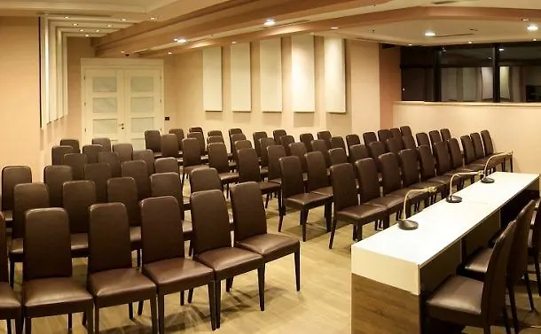 Hotel Partner Vlorë 4*,