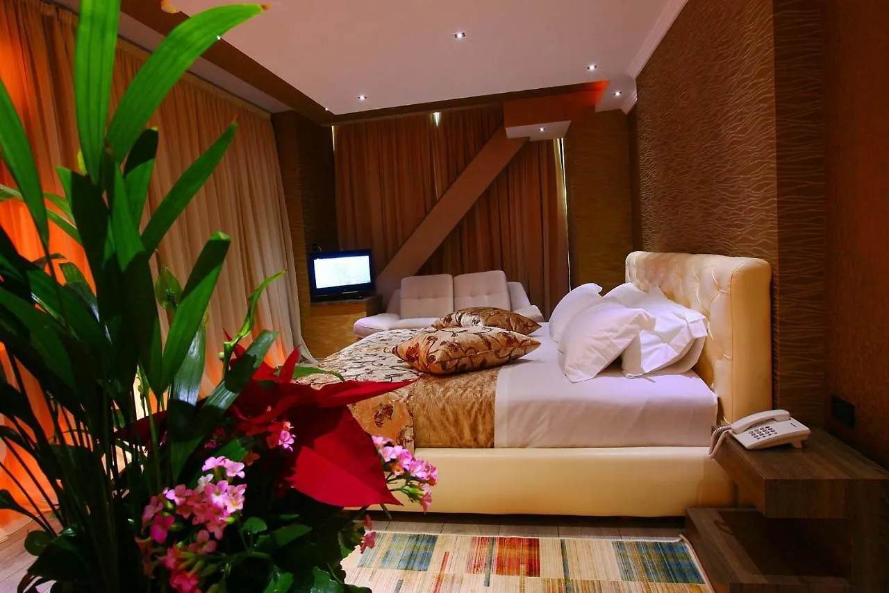 Hotel Partner Vlorë 4*,  Albanië
